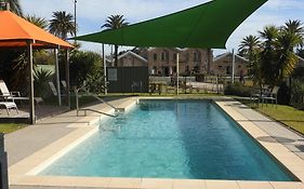 Wine Village Motor Inn